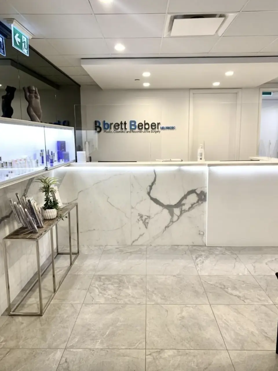 Reception desk